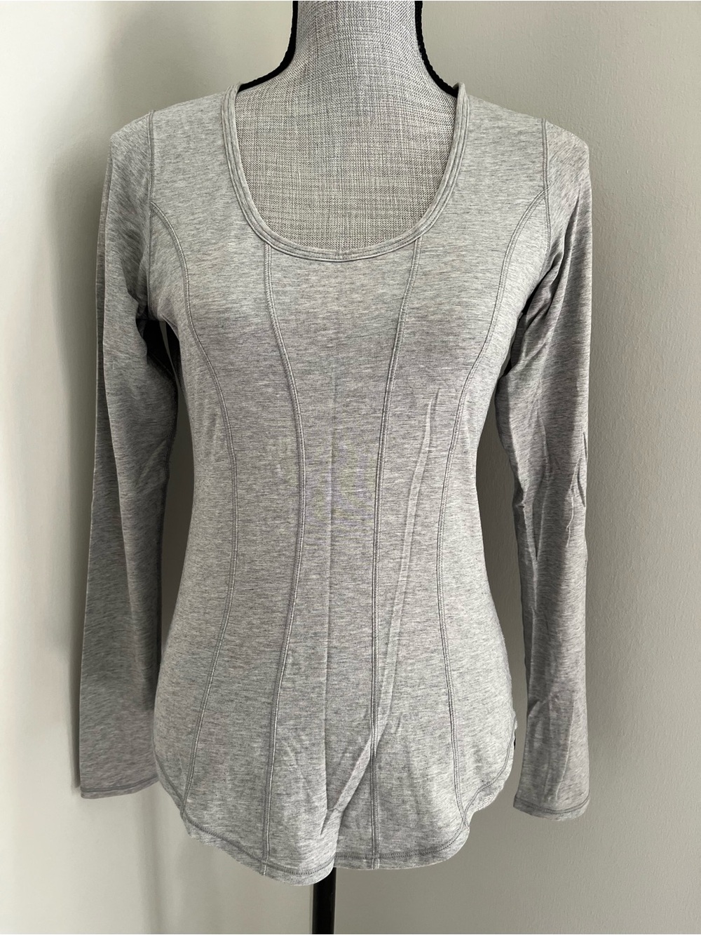 Lululemon heather grey between the lines long sleeve top